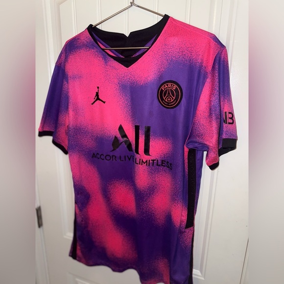 Jordan Purple and Pink Gradient Jersey - Picture 15 of 16